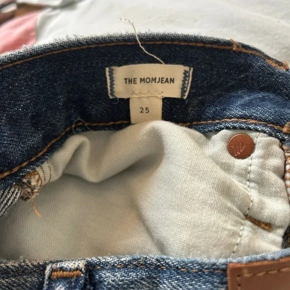 Madewell Mom Jeans in Medium Wash Size 25 NWT - Picture 2 of 10